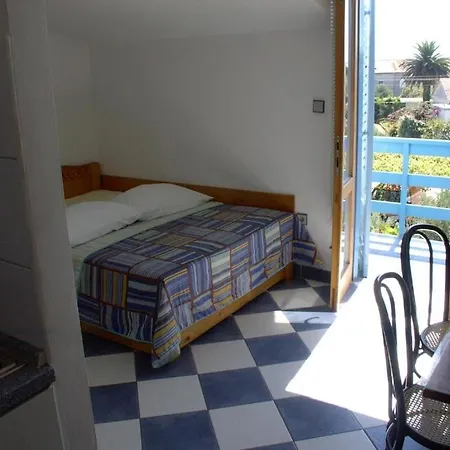 In With Sea View, Balcony, Air Conditioning, Wifi 3560-3