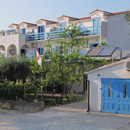 In With Sea View, Balcony, Air Conditioning, Wifi 3560-3 Sućuraj