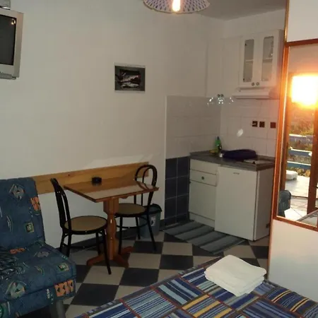 Apartment In With Sea View, Balcony, Air Conditioning, Wifi 3560-3