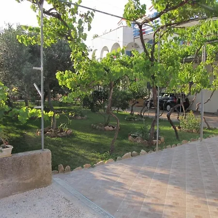 Apartment In With Sea View, Balcony, Air Conditioning, Wifi 3560-3 *