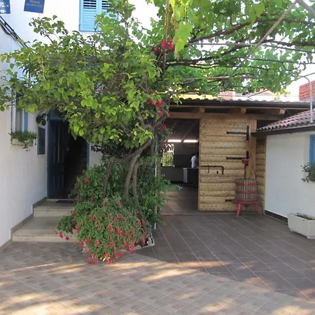 In With Sea View, Balcony, Air Conditioning, Wifi 3560-3